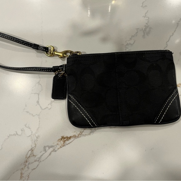 Coach Signature Logo Wristlet (Black) - Picture 4 of 9
